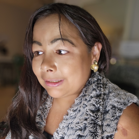 WOMENS VINTAGE GOLD PLATED SUN FLOWER FAUX PEARL CLIP ON EARRINGS - Picture 7 of 7